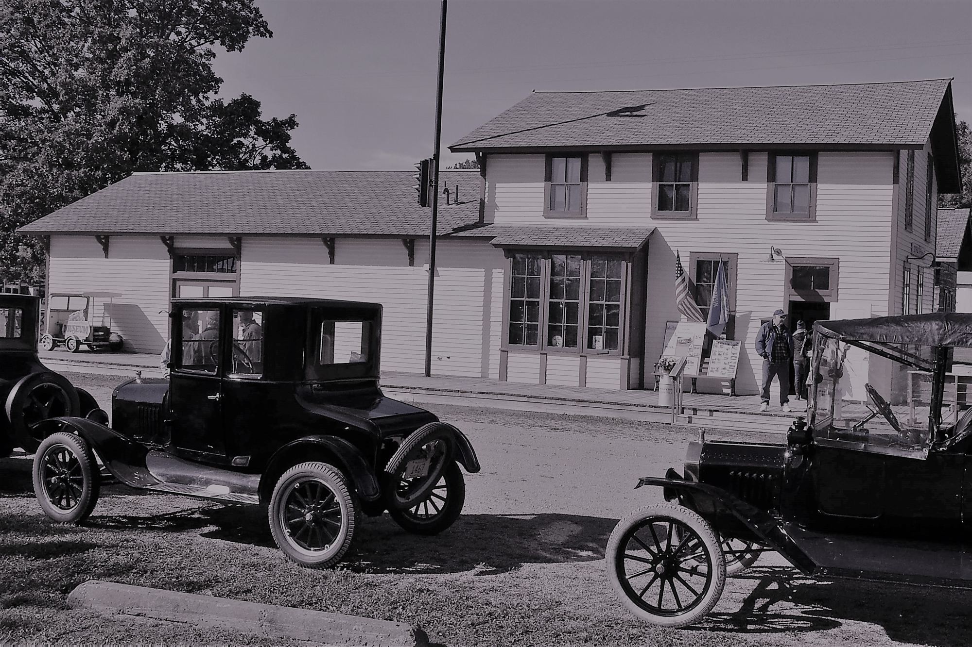 Early Frederic street with Model T cars